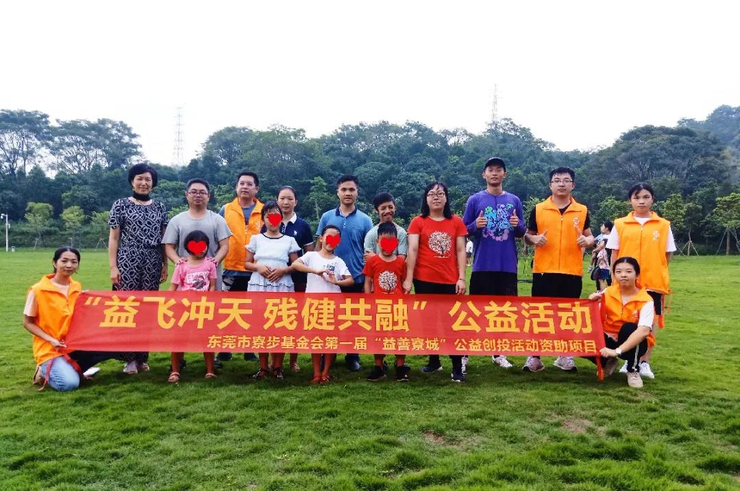 1-21121916111U55.jpg